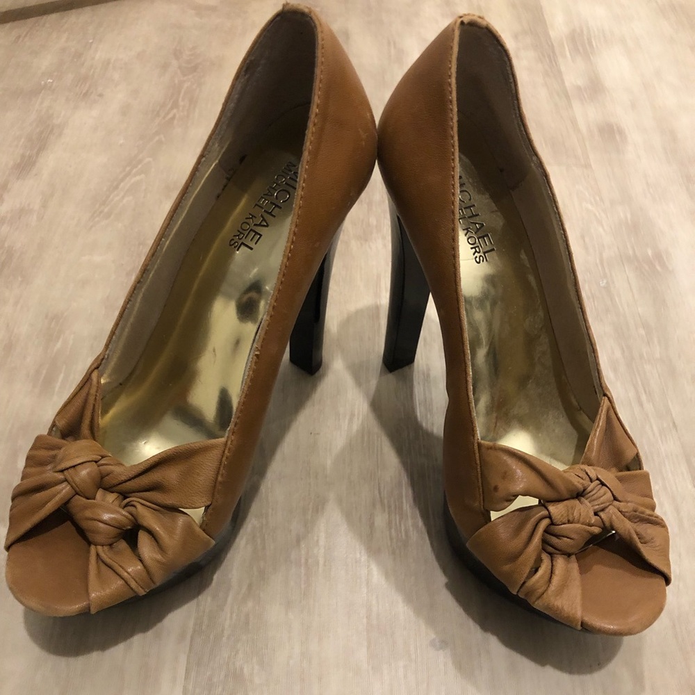 Michael Kors tan heels